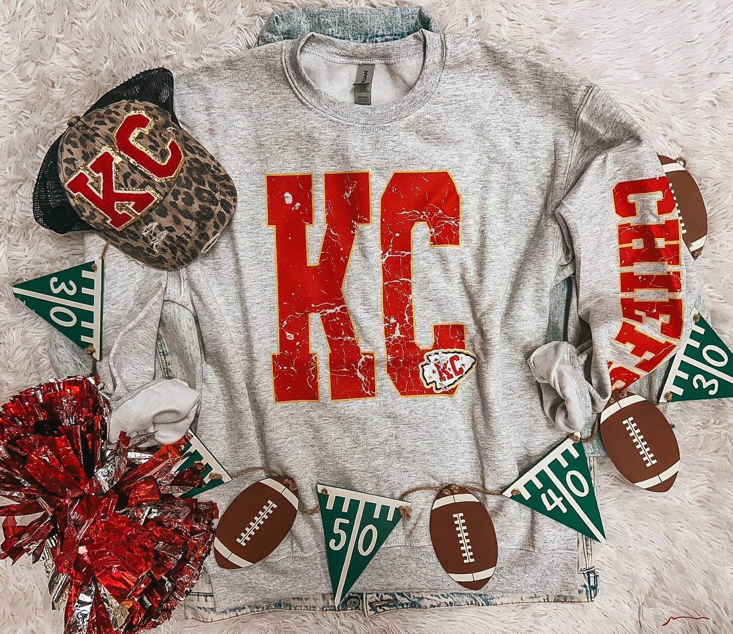 KC SLEEVE SWEATSHIRT - Roaming Gypsy Boutique